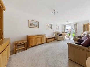2 bedroom apartment for sale in London Road, Guildford, GU1