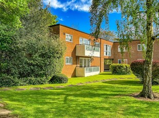 2 bedroom apartment for sale in Murton Court, Hillside Road, St Albans, Hertfordshire, AL1