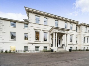 2 bedroom apartment for sale in New Court, Lansdown Road, Cheltenham, GL50