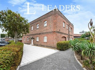 2 bedroom apartment for sale in Old Infirmary House, Gunwharf Quays, PO1