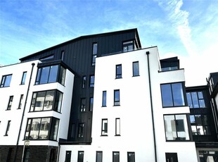 2 bedroom apartment for sale in Park Place, Cardiff, CF10