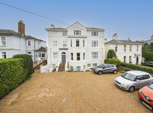 2 bedroom apartment for sale in Park Road, Southborough, TN4