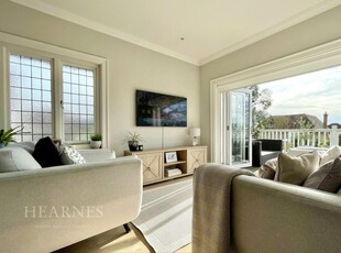 2 bedroom apartment for sale in Queens Park Gardens, Bournemouth, BH8