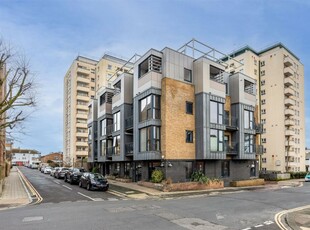 2 bedroom apartment for sale in Somerset Street, Brighton, BN2