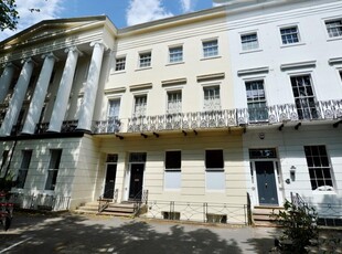 2 bedroom apartment for sale in St Georges Road, Cheltenham, GL50