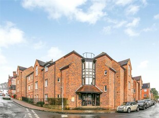 2 bedroom apartment for sale in St. Swithun Street, Winchester, Hampshire, SO23