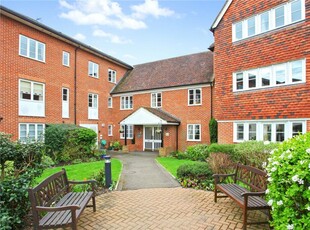 2 bedroom apartment for sale in Station Road West, Canterbury, Kent, CT2