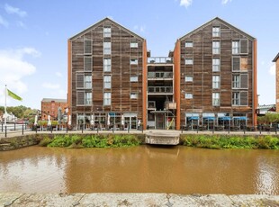 2 bedroom apartment for sale in The Docks, Gloucester, GL1