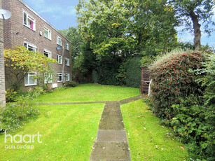 2 bedroom apartment for sale in Thornton Close, Guildford, GU2