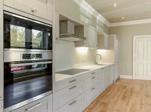 2 bedroom apartment for sale in Valley Drive, Harrogate, HG2