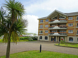 2 bedroom apartment for sale in Victory House, Lock Approach, Port Solent, PO6