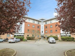 2 bedroom apartment for sale in West Cotton Close, Northampton, NN4