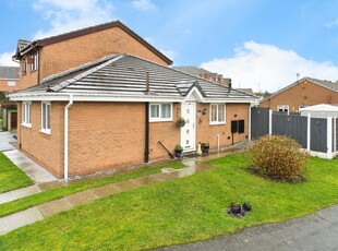 2 bedroom bungalow for sale in Bond Close, Warrington, Cheshire, WA5