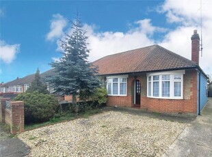 2 bedroom bungalow for sale in Bramford Lane, Ipswich, Suffolk, IP1