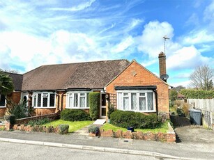 2 bedroom bungalow for sale in Clement Lane, Lower Willingdon, East Sussex, BN26