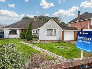 2 bedroom bungalow for sale in Parkstone Heights, Lower Parkstone, Poole, Dorset, BH14