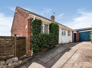 2 bedroom bungalow for sale in Pulling Road, Exeter, Devon, EX4