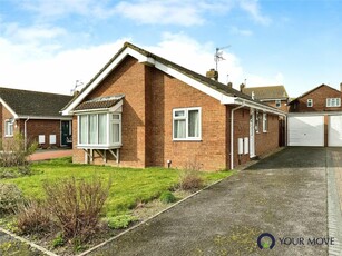 2 bedroom bungalow for sale in Rise Park Gardens, Eastbourne, East Sussex, BN23