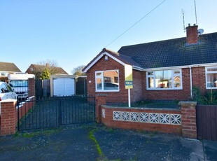 2 bedroom bungalow for sale in Robert Close, Coventry - VERY LARGE PLOT - NO CHAIN, CV3