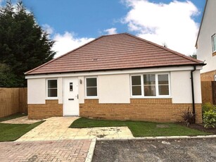 2 bedroom detached bungalow for sale in Harborough Road North, Northampton, NN2