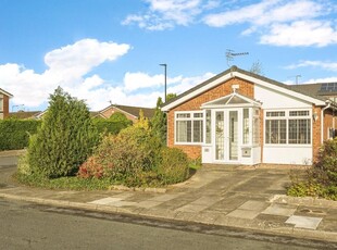 2 bedroom detached bungalow for sale in Lindsey Close, Bessacarr, Doncaster, DN4