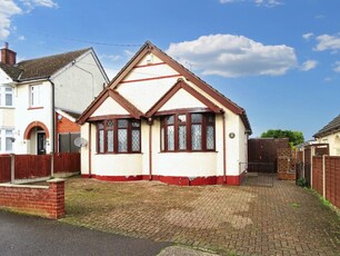2 bedroom detached bungalow for sale in Seventh Avenue, Chelmsford, CM1