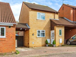 2 bedroom detached house for sale in Hunsbury Green, Northampton, NN4