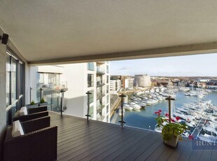 2 bedroom duplex for sale in Alexandra Wharf, 1 Maritime Walk, Ocean Village, SO14