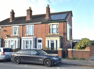 2 bedroom end of terrace house for sale in Bristol Road, Gloucester, Gloucestershire, GL1