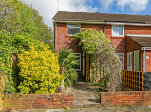 2 bedroom end of terrace house for sale in May Tree Close, Winchester, SO22