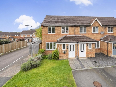 2 bedroom end of terrace house for sale in Mercer Drive, Lincoln, Lincolnshire, LN1