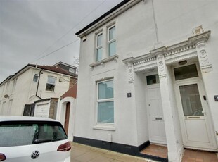 2 bedroom end of terrace house for sale in Norman Road, Southsea, PO4