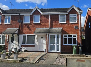 2 bedroom end of terrace house for sale in Sanctuary Close, Worcester, WR2