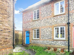 2 bedroom end of terrace house for sale in The Street, Puttenham, Guildford, Surrey, GU3