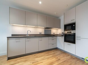 2 bedroom flat for rent in Golding Lodge, Wellington Street, Woolwich, SE18