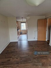 2 bedroom flat for rent in Timber Bush, Edinburgh, EH6