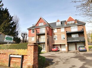 2 bedroom flat for sale in Banister Park, Southampton, SO15