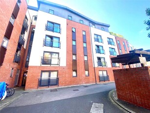 2 bedroom flat for sale in Egerton Street, Chester, Cheshire, CH1