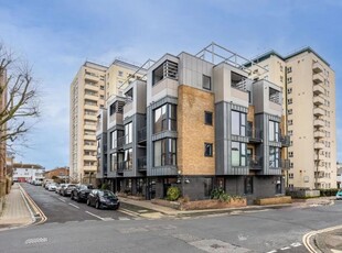 2 bedroom flat for sale in Flat , Stag House, Somerset Street, Brighton, BN2