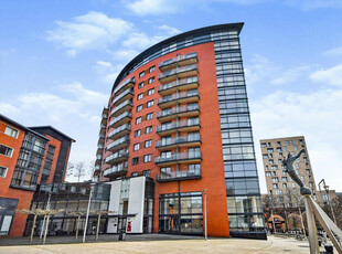 2 bedroom flat for sale in Marconi Plaza, Chelmsford, CM1