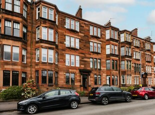 2 bedroom flat for sale in Naseby Avenue, Broomhill, GLASGOW, G11