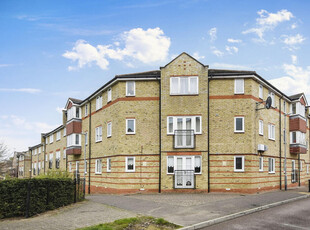 2 bedroom flat for sale in Parkinson Drive, Chelmsford, CM1