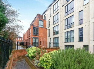 2 bedroom flat for sale in Printing House Square, Martyr Road, Guildford, Surrey, GU1