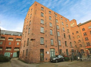 2 bedroom flat for sale in Steam Mill Street, Chester, Cheshire, CH3