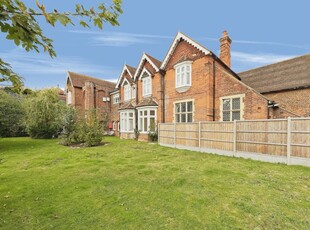 2 bedroom flat for sale in The Hoystings, 56 Old Dover Road, Canterbury, Kent, CT1