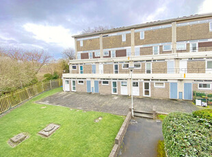 2 bedroom ground floor flat for sale in Chatsworth Grove, Harrogate, HG1