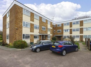 2 bedroom ground floor flat for sale in Downview Road, Worthing, BN11 4QS, BN11
