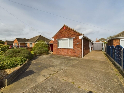 2 bedroom detached bungalow for sale in Beverley Grove, North Hykeham, Lincoln, LN6