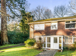 2 bedroom maisonette for sale in Redwood Way, Bassett, Southampton, Hampshire, SO16