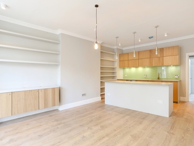 2 bedroom property to let in Brondesbury Villas London NW6